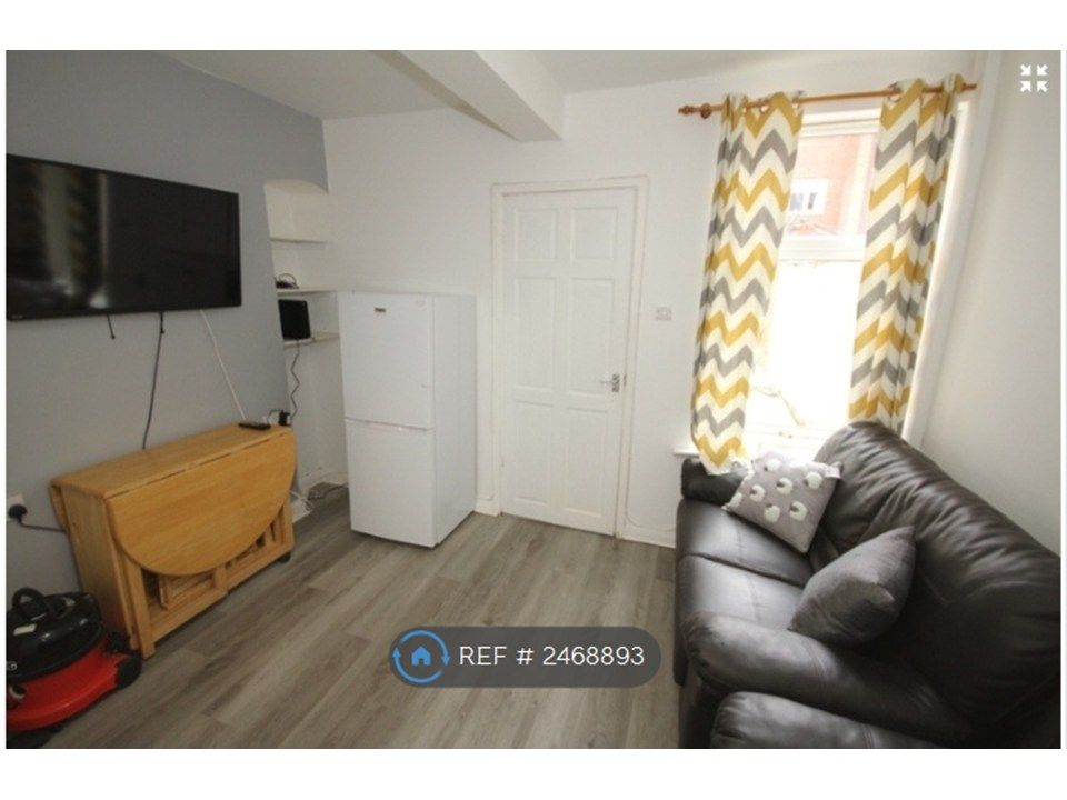 Property photo 3 of 4