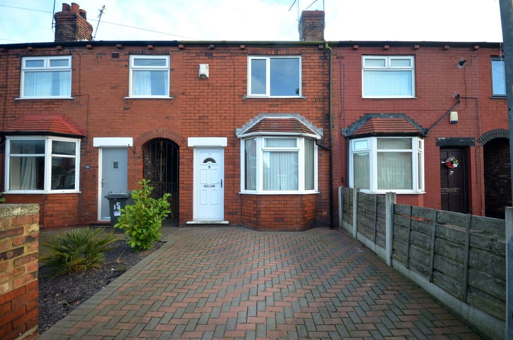Property photo 1 of 8