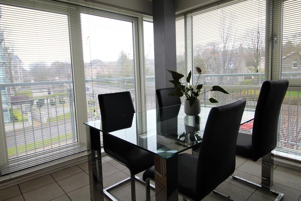 Property photo 2 of 10 Dr