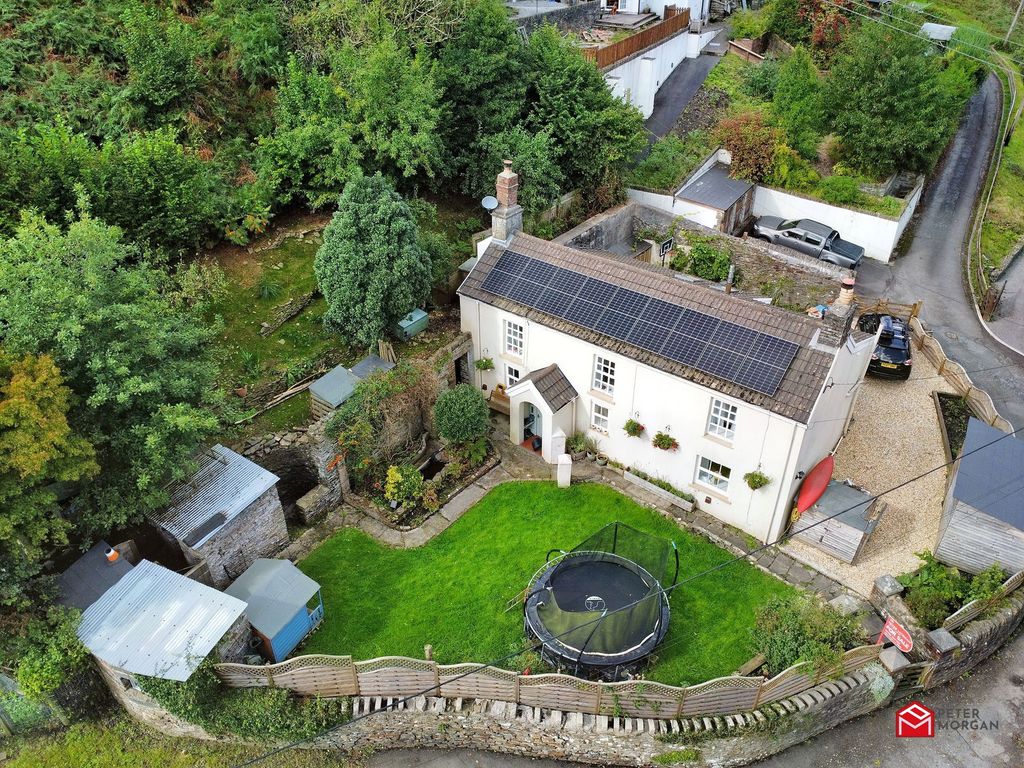 Property photo 1 of 30
