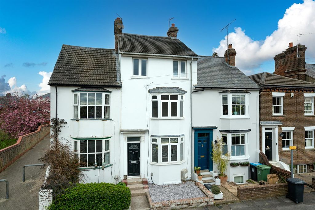 Property photo 1 of 17 5-Herbert-Street-6.Jpg