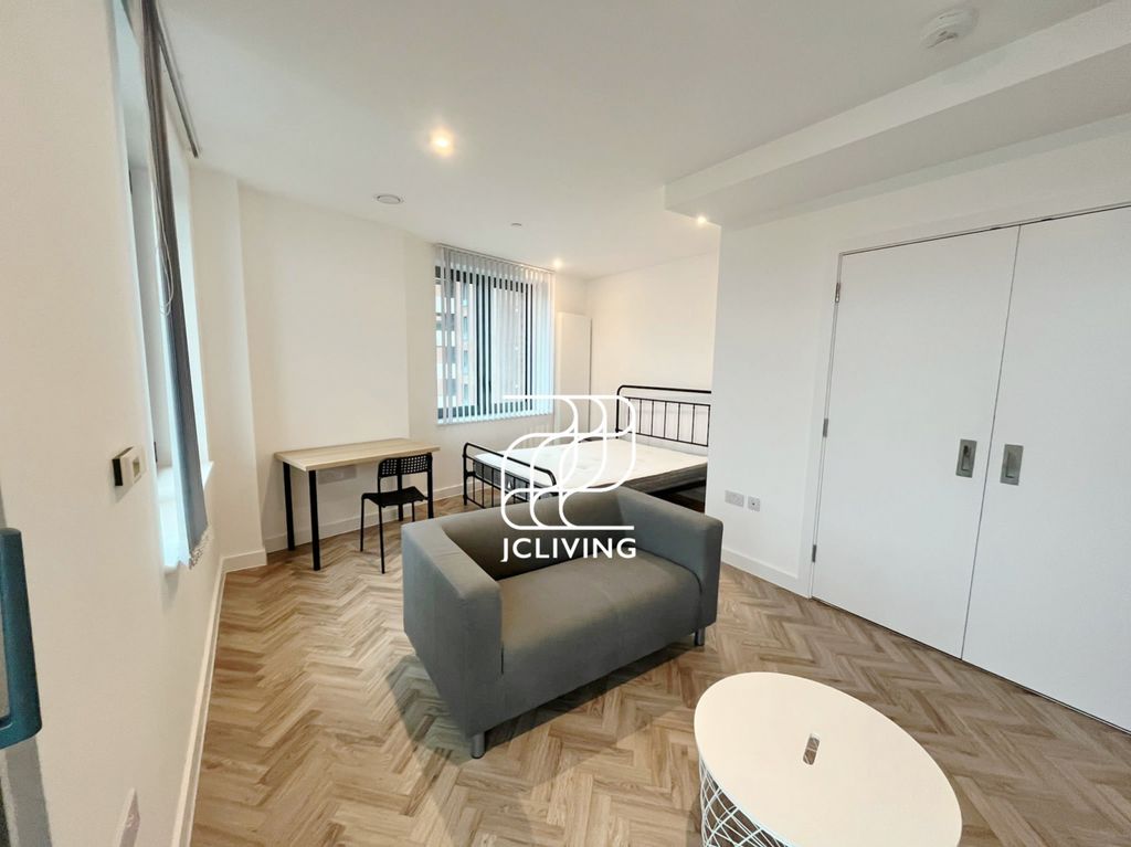 Property photo 3 of 9 Gallery
