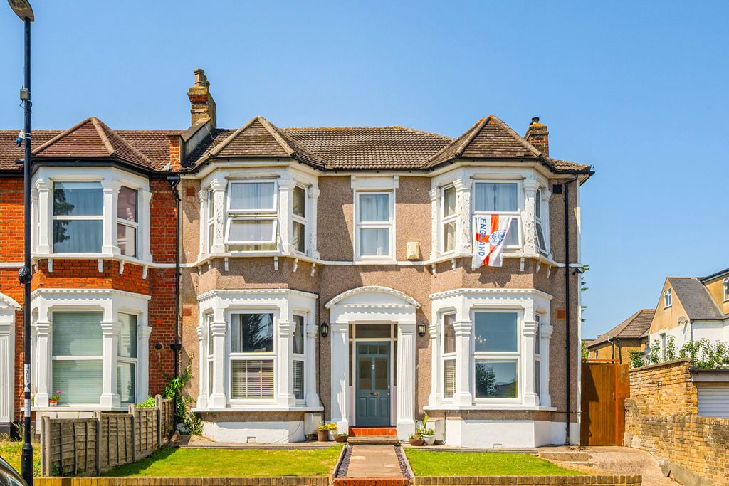 Property photo 1 of 18 1483033-16-6A3Bbe...