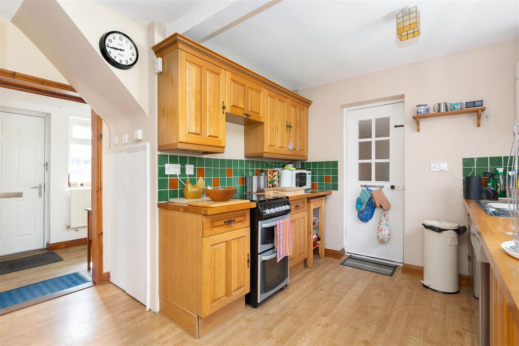 Additional image 8 of 3 bed semi-detached house for saleCambridge Road, Hitchin SG4