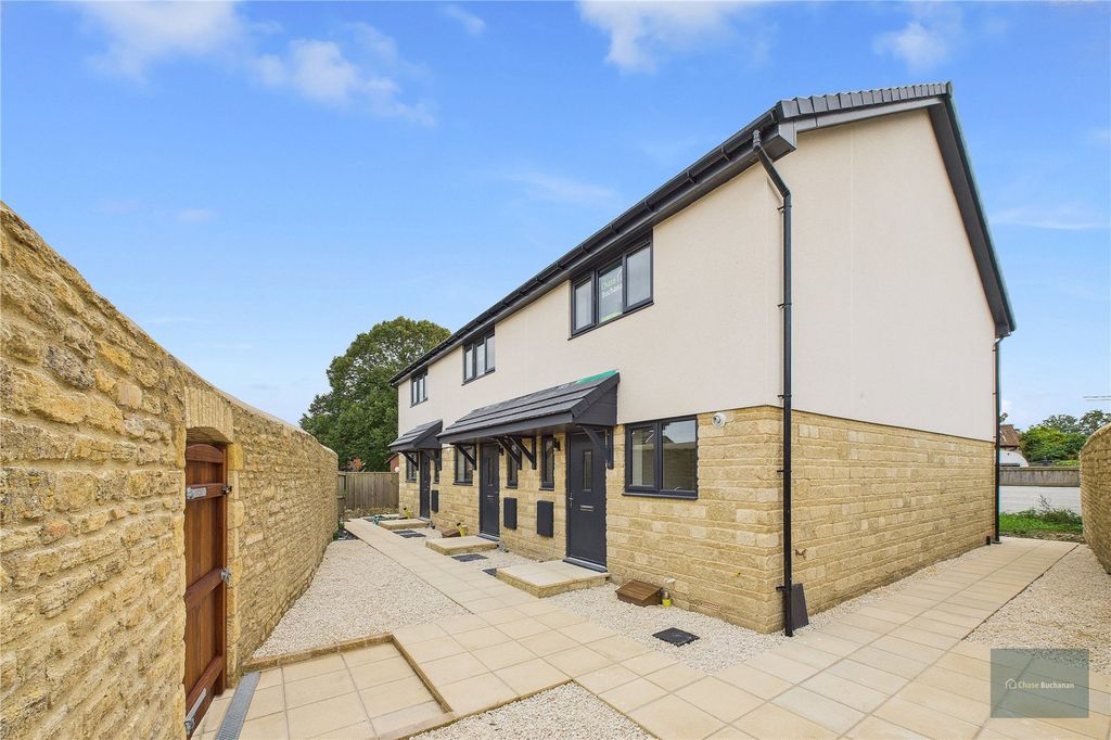 Property photo 1 of 11 Picture No. 14