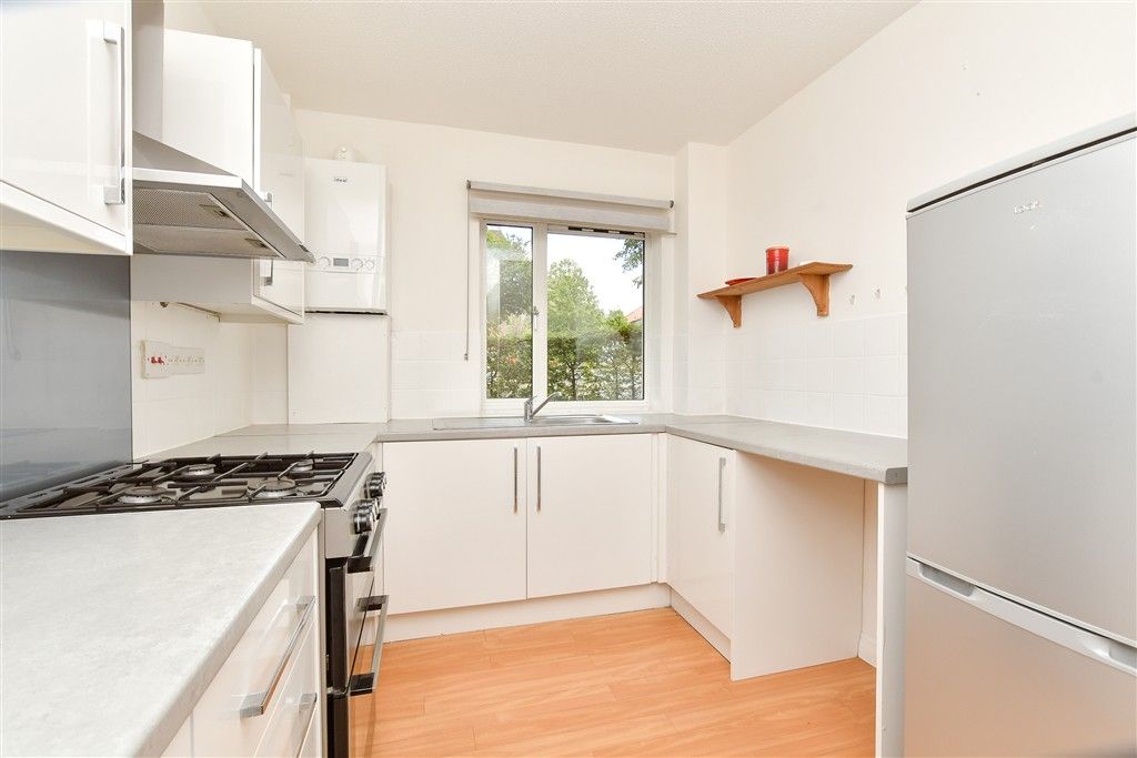 Property photo 2 of 14 Kitchen