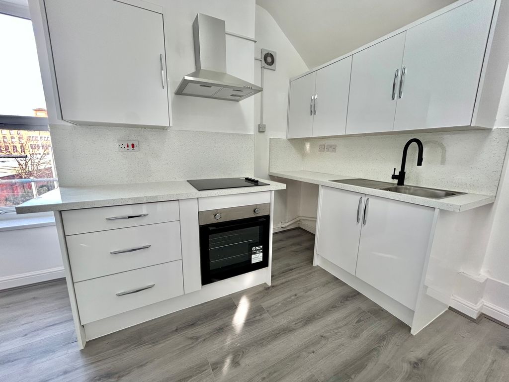 Property photo 2 of 10 Image