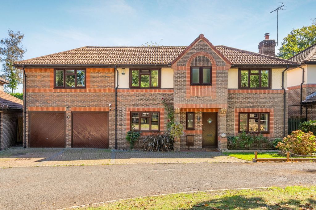 Property photo 1 of 12