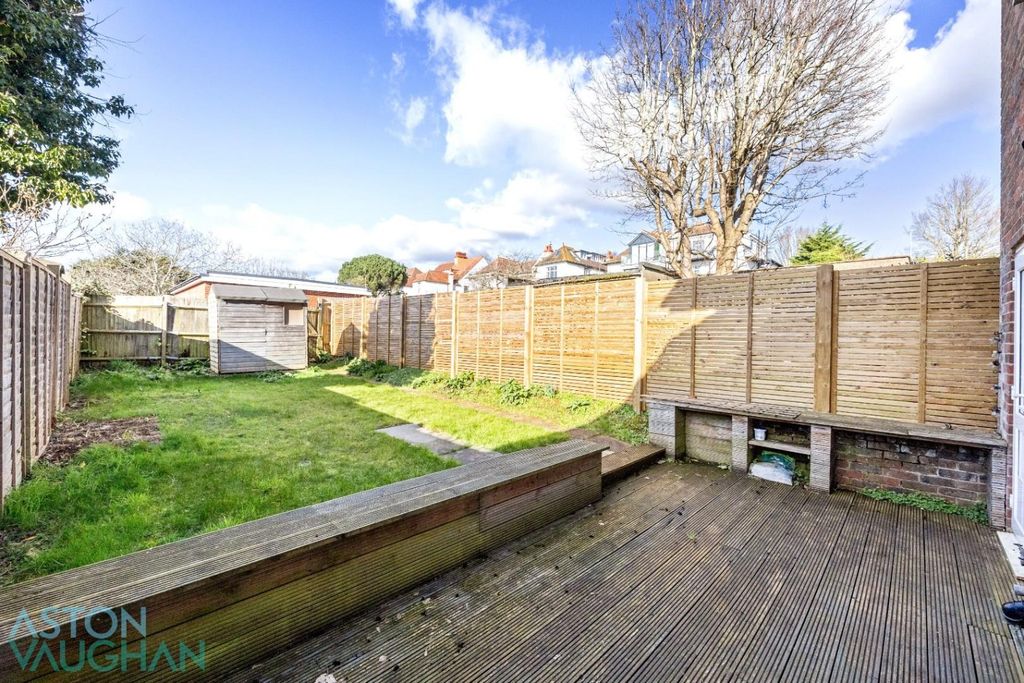 Property photo 3 of 18 4700932