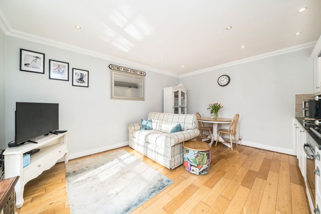 Property photo 2 of 5