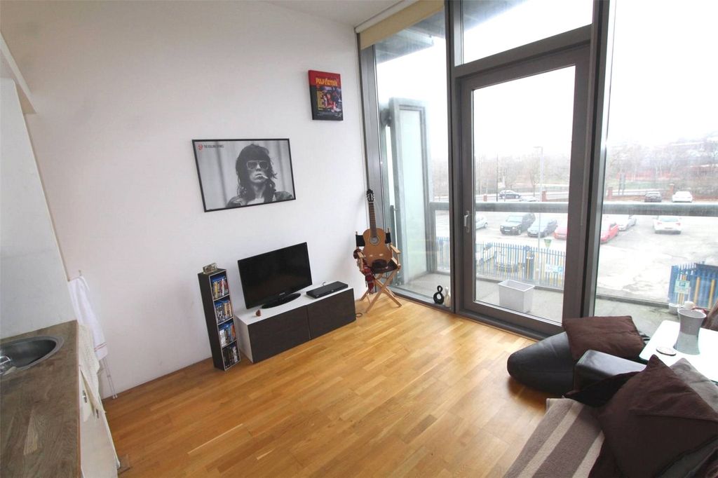 Property photo 2 of 6 Picture No. 01