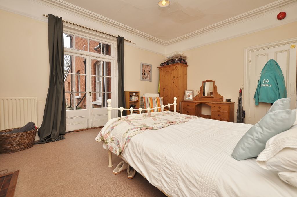 Property photo 3 of 10 Photo 03