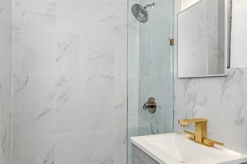 Property photo 3 of 8 <Alttext/>