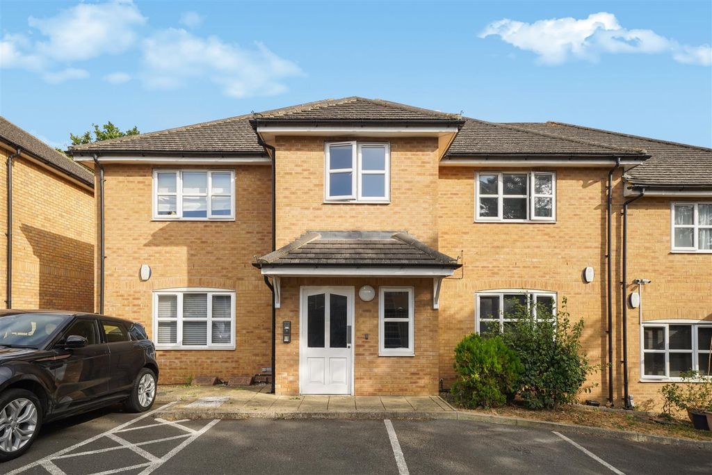 Property photo 1 of 15 15 Park Lodge, 32 Greenford Road - 8Yquynw0Li9Udxu
