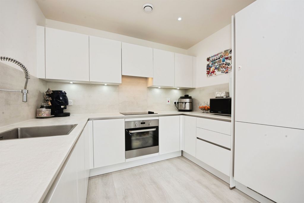 Property photo 3 of 17