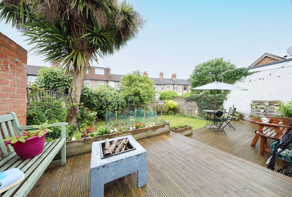 Additional image 10 of 3 bed semi-detached house for saleGoodmead Road, Orpington BR6