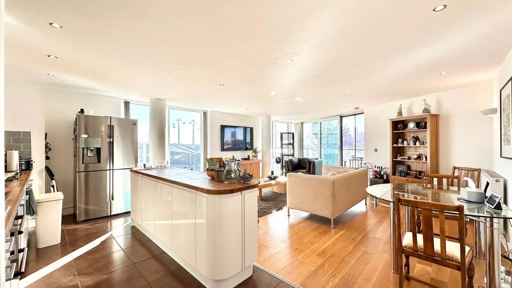 Property photo 1 of 21 Picture No. 02