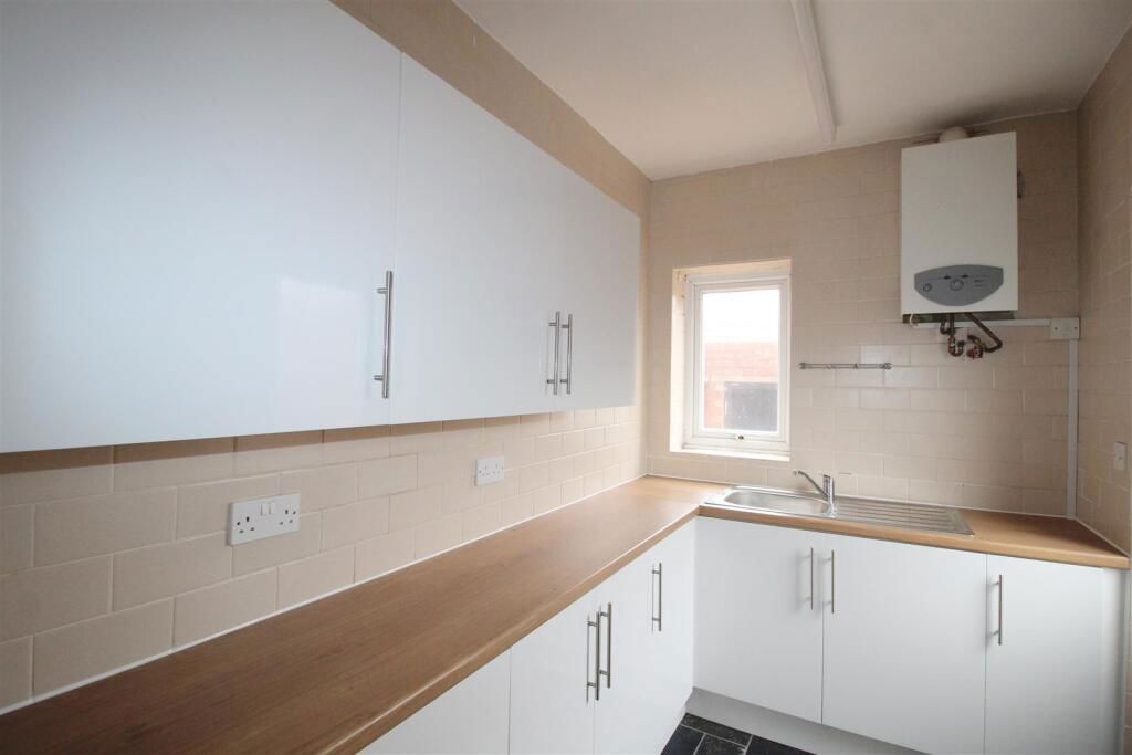 Property photo 3 of 25