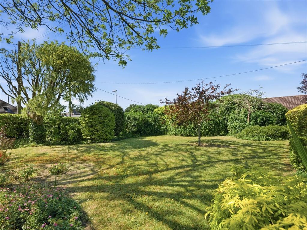 Property photo 2 of 32 2 (30).Jpg
