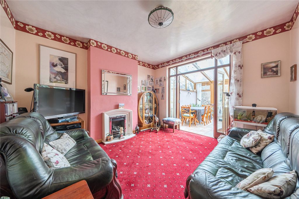 Property photo 2 of 20 Picture No. 06