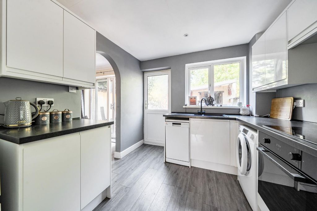 Property photo 2 of 16 1-6A5E85d6bae03-1494055-7-6A5E4c341F129-1.Jpg