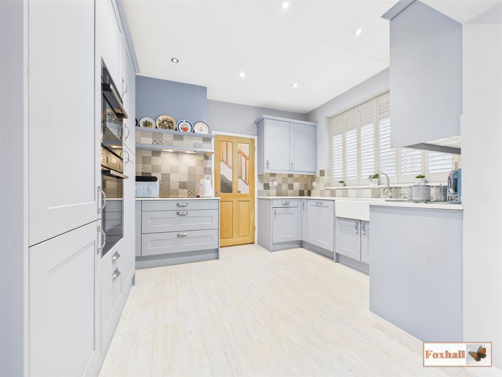 Property photo 3 of 28 Kitchen / Diner