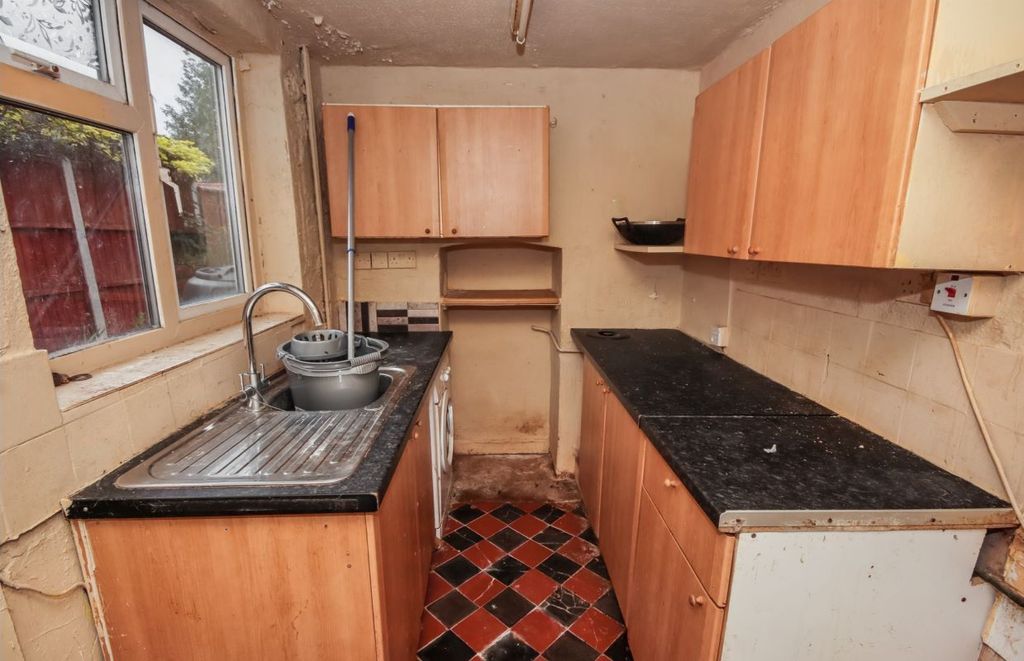 Property photo 2 of 15