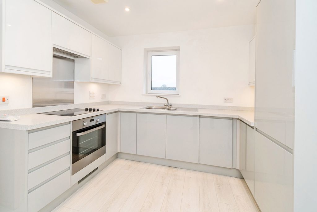 Property photo 3 of 13 Pbox-Img.Jpg