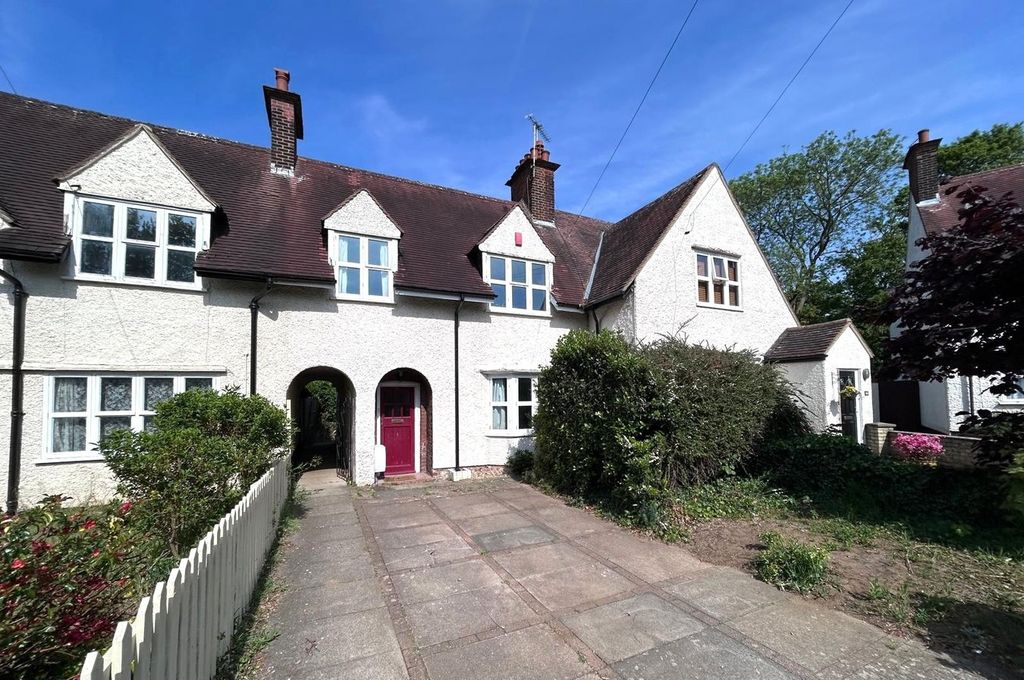 Property photo 1 of 18