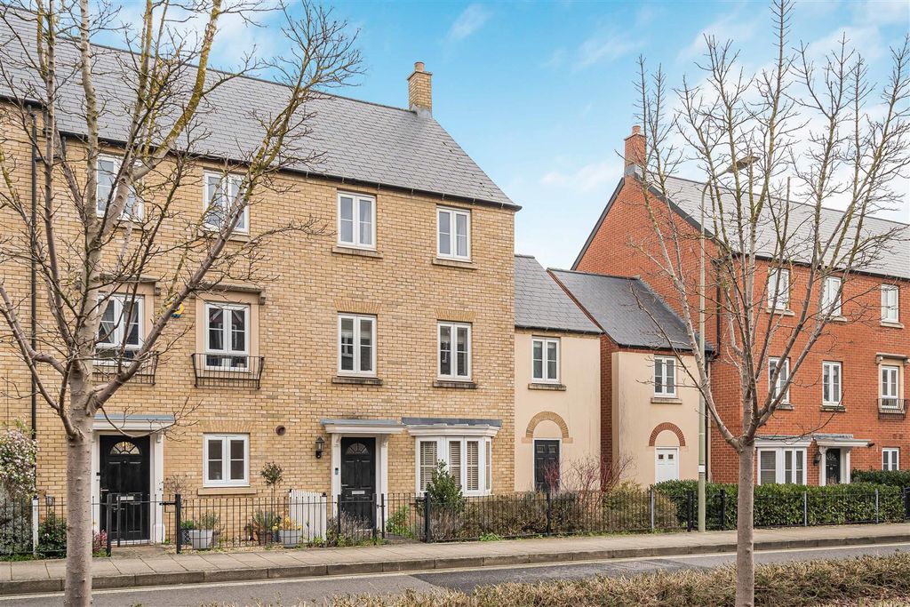 Property photo 1 of 13 14_73744.Jpg