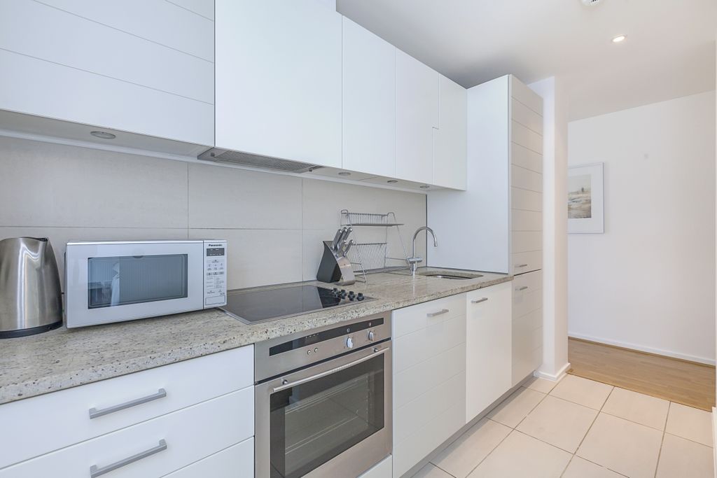 Property photo 2 of 14 Kitchen
