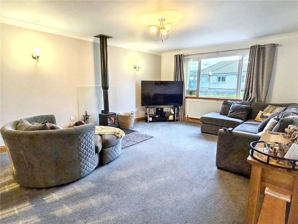 Property photo 2 of 18 Picture No. 10