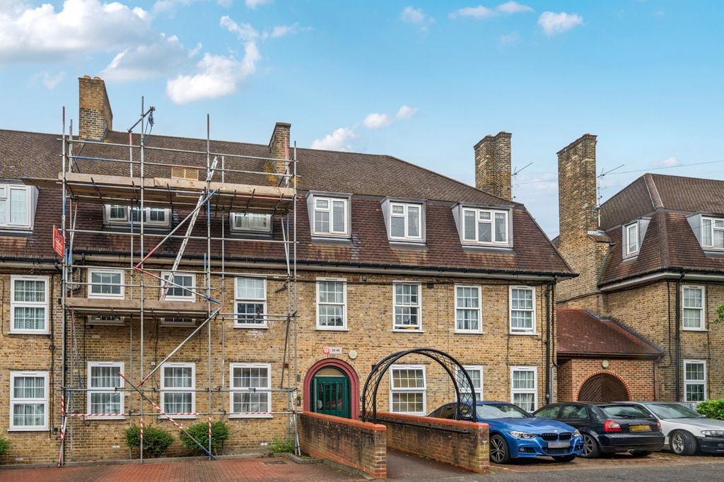 Property photo 2 of 11 1470146-16-6A1Ed6...