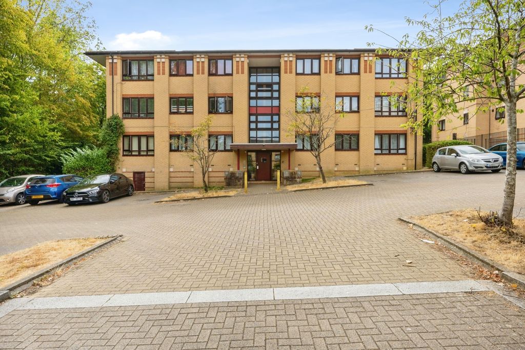 Property photo 1 of 9 Pbox-Img.Jpg