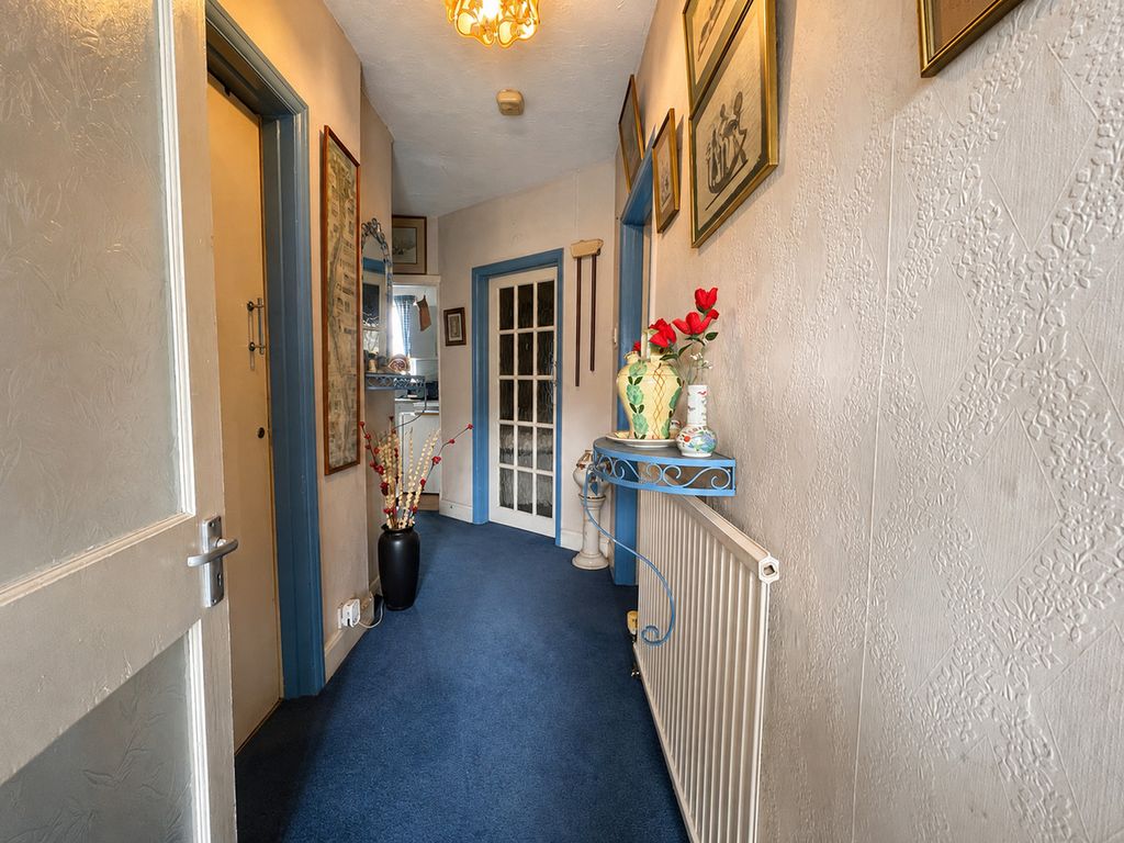 Property photo 3 of 23