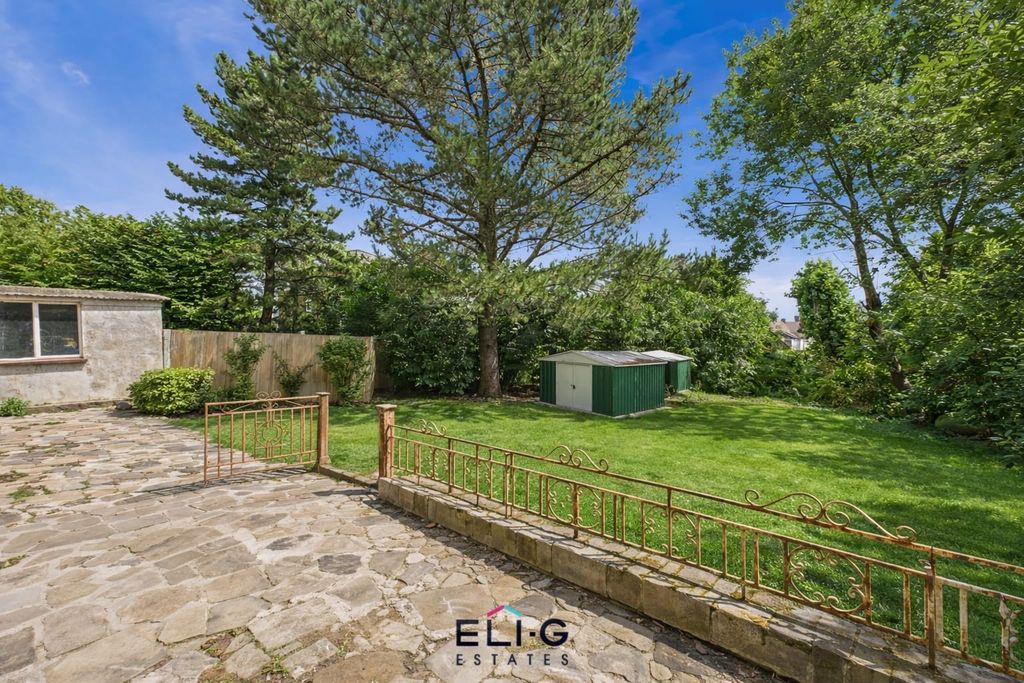 Property photo 1 of 13 Unlock The Potential €“ Prime Position, Endless Possibilities