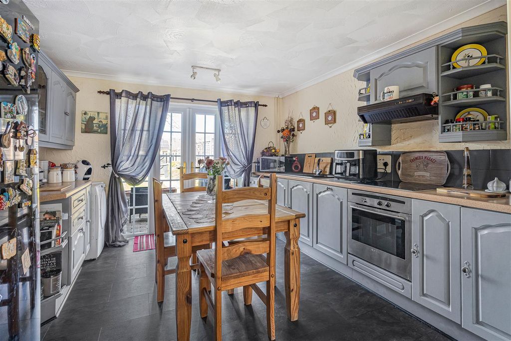 Property photo 2 of 20 17_77278.Jpg