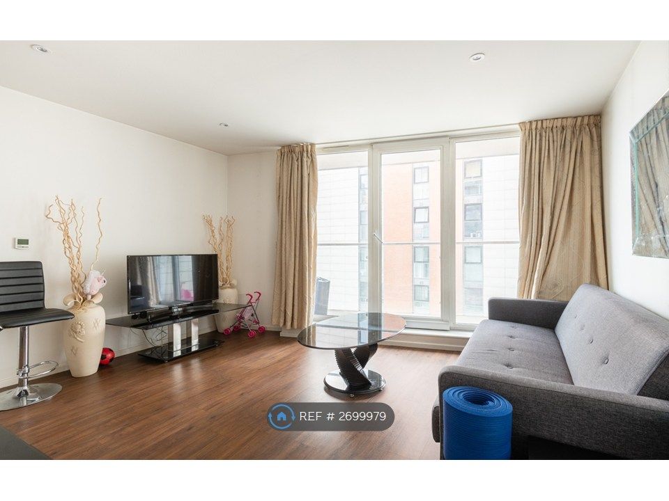 Property photo 2 of 21