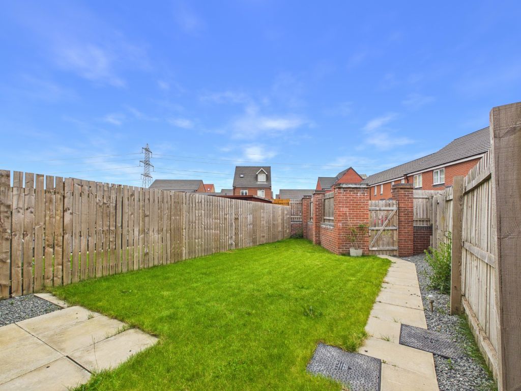 Property photo 3 of 18 5228644