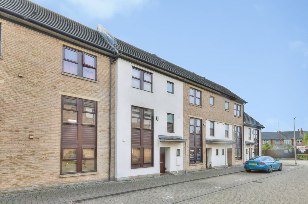 Property photo 1 of 14 1