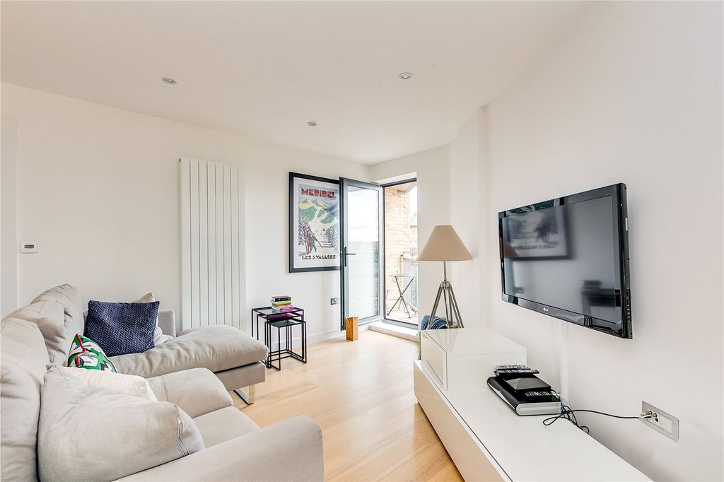 Property photo 1 of 13 Reception Room