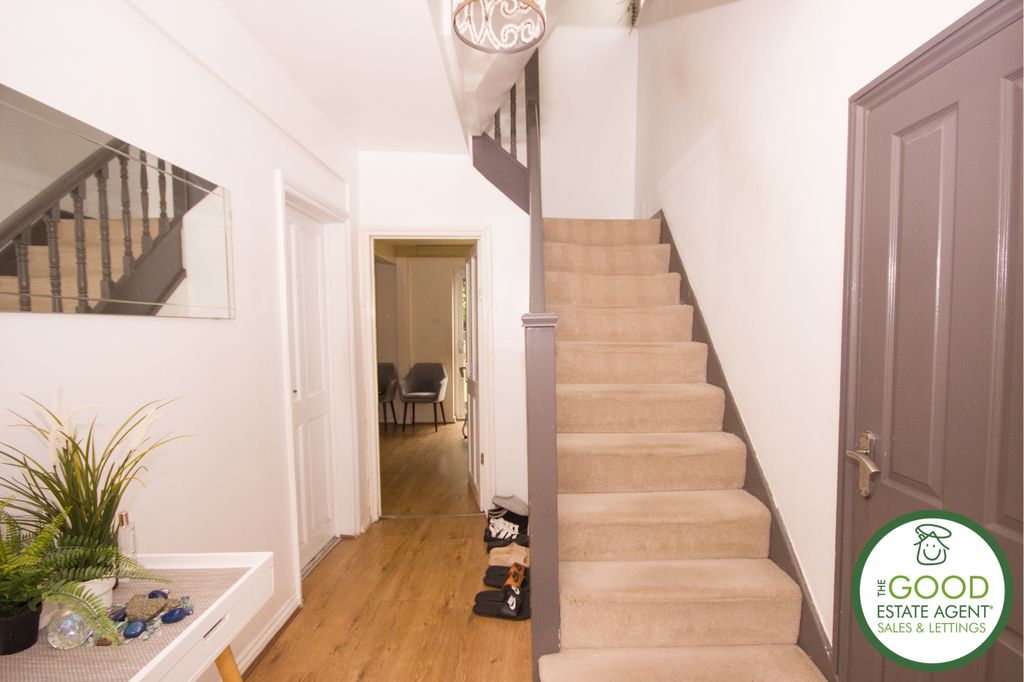 Property photo 3 of 22