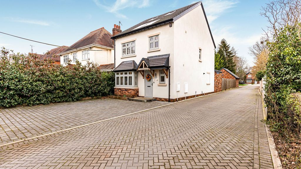 Property photo 1 of 33