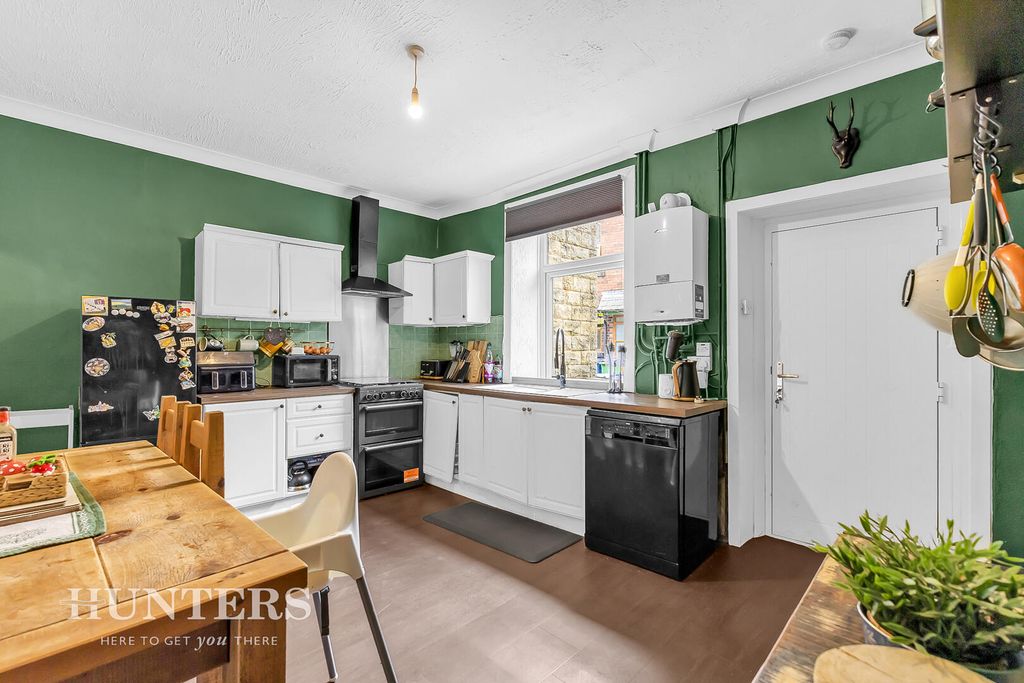 Property photo 2 of 15 Kitchen