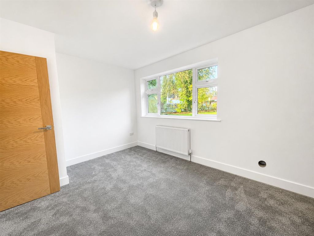 Property photo 2 of 8 4ba47ba1-432E-454B-8Db9-F6F3c1034595.Png