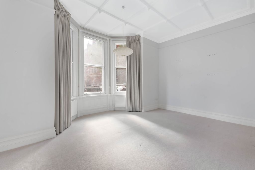Property photo 3 of 6 Reception Room