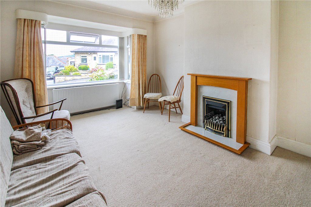 Property photo 2 of 11 Sitting Room