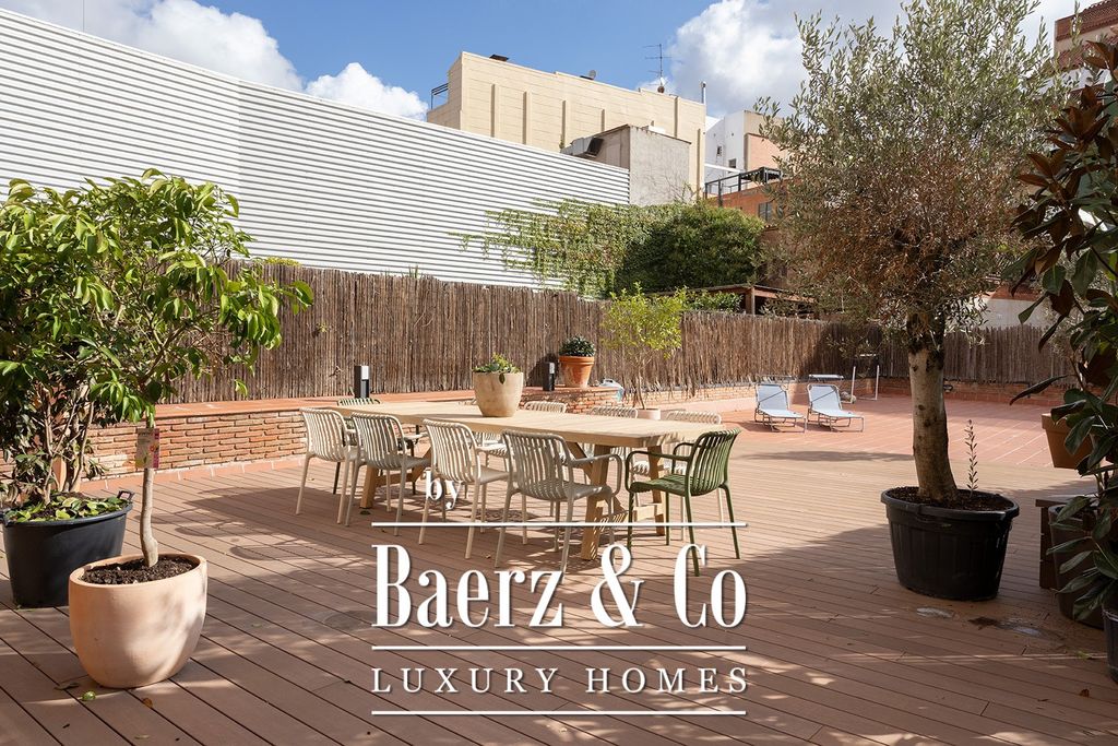 Property photo 2 of 40