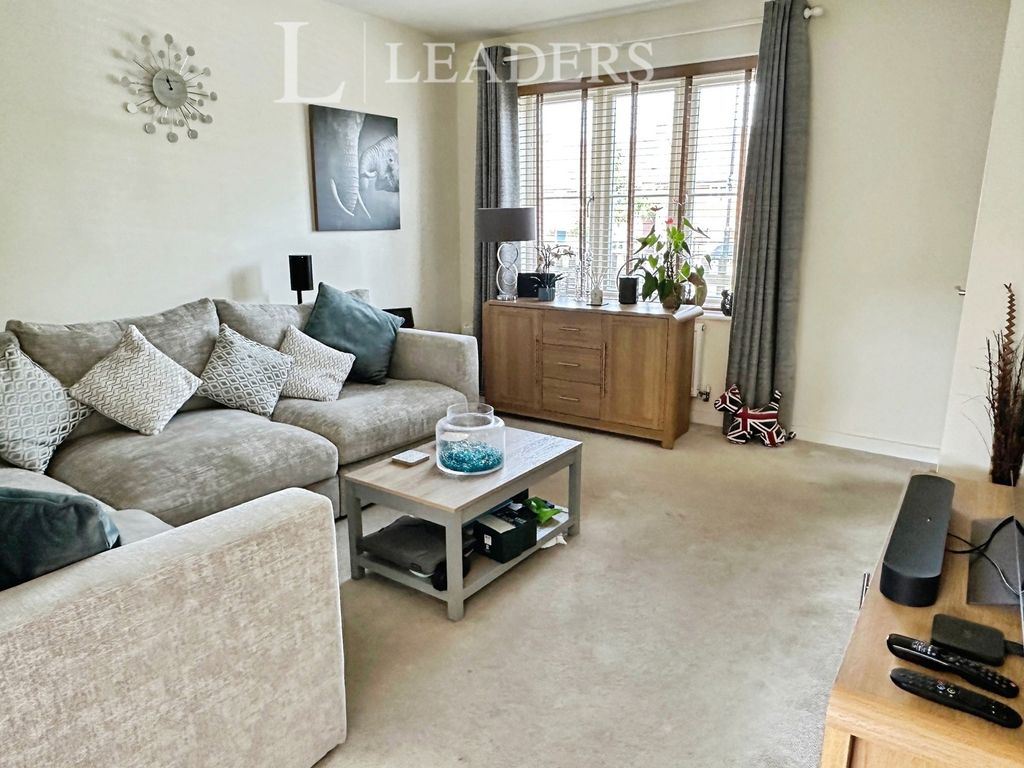 Property photo 3 of 14 Pbox-Img.Jpg
