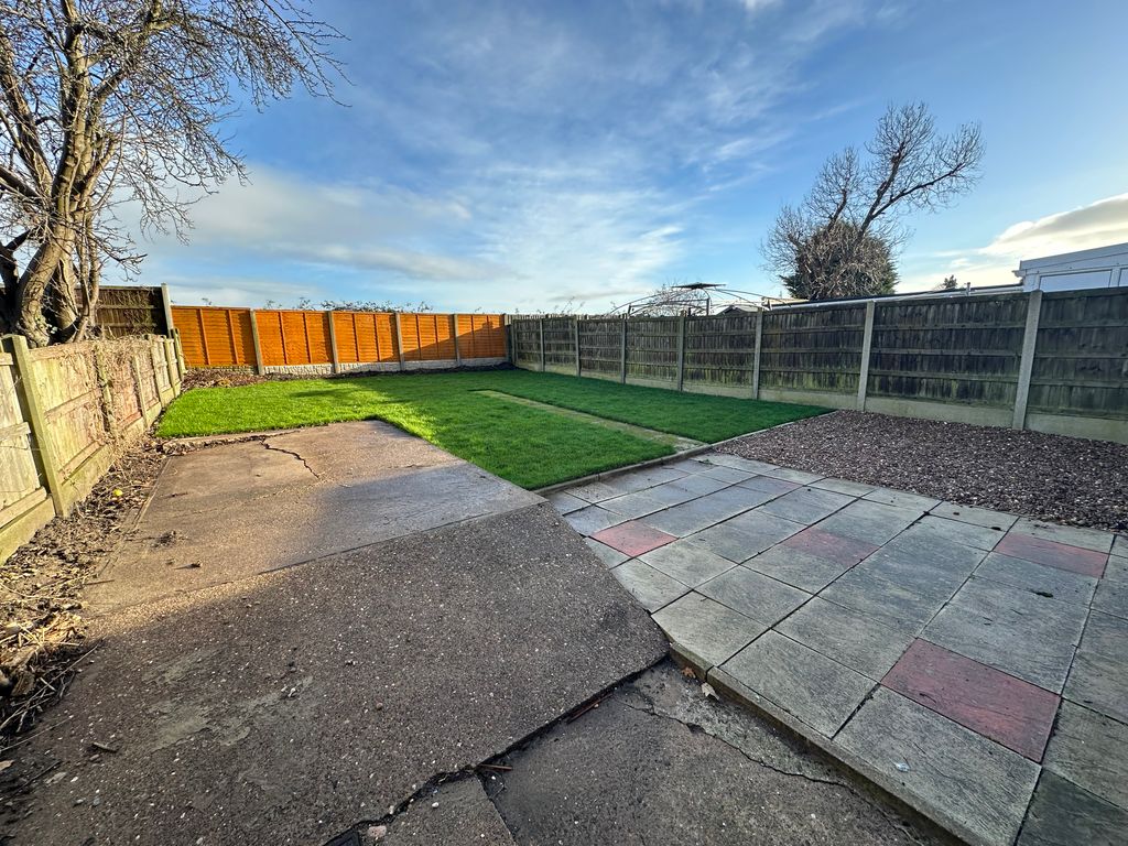 Property photo 2 of 13